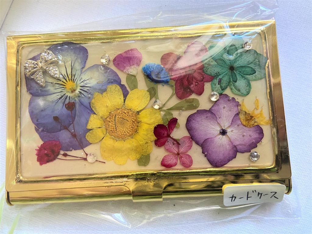 ドライフラワーのカードケース ゴールド