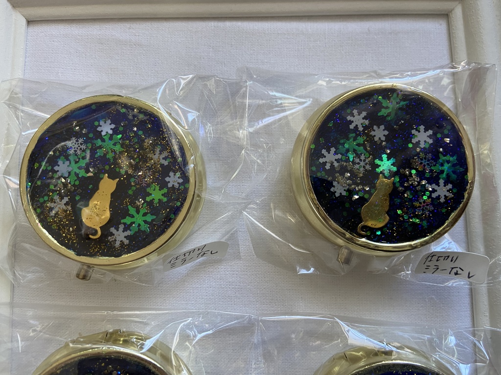 雪の猫ちゃん小物入れ ピルケース