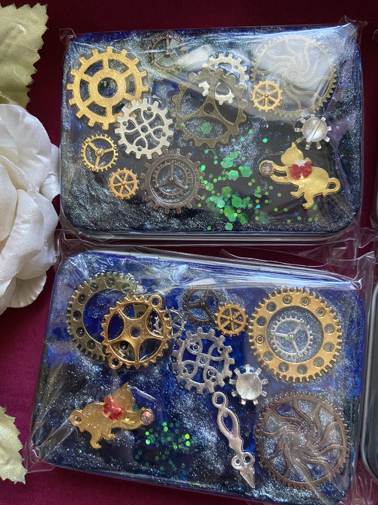 不思議ねこちゃんの小物入れ 缶ケース