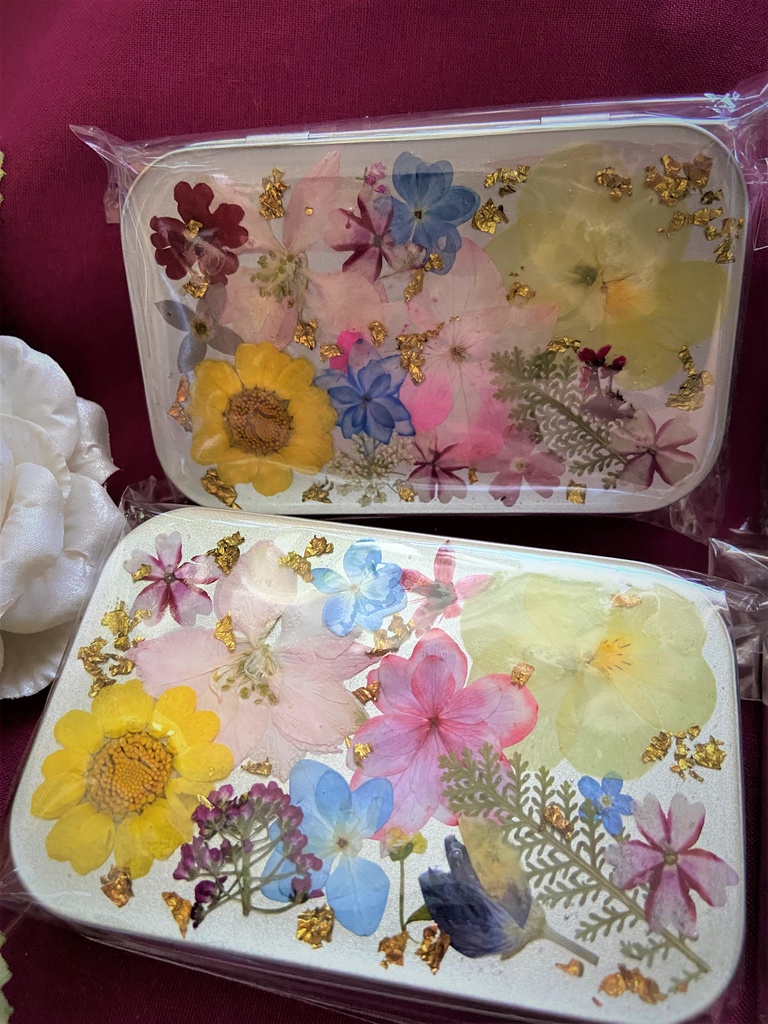 お花いっぱい小物入れ 缶ケース