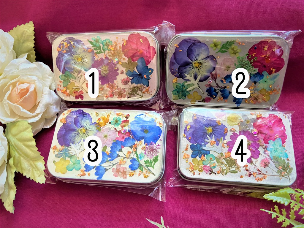 お花いっぱい小物入れストーン付き 缶ケース