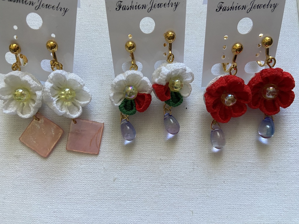 つまみ細工のお花イヤリング⇔ピアス3