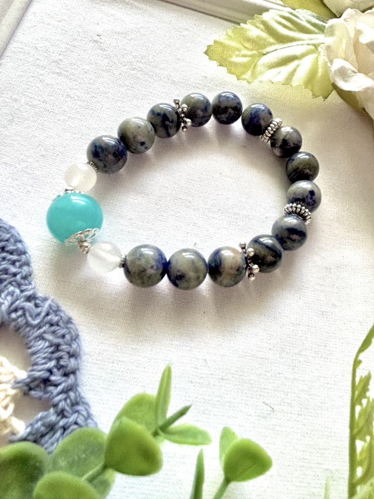 声を整え、想いを届ける 表現力サポートブレスレット N11