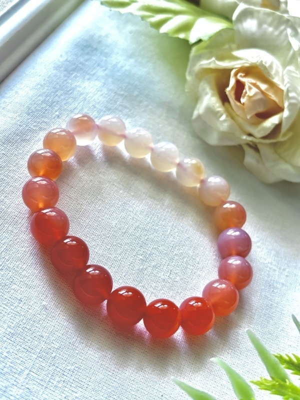 やさしく整える ご縁と調和の淵源メノウグラデーションブレスレット　N3