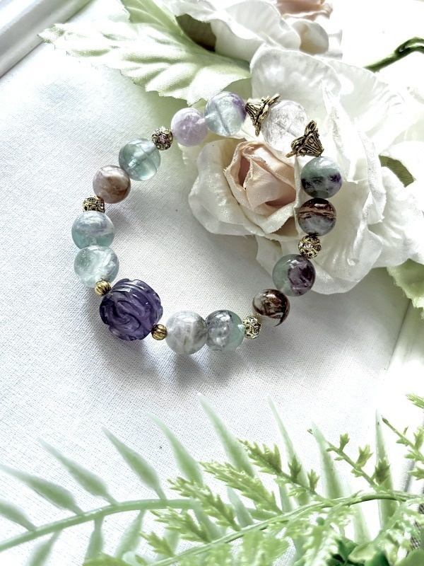 運気を整え、流れを引き寄せる上品な薔薇ブレスレット　N25