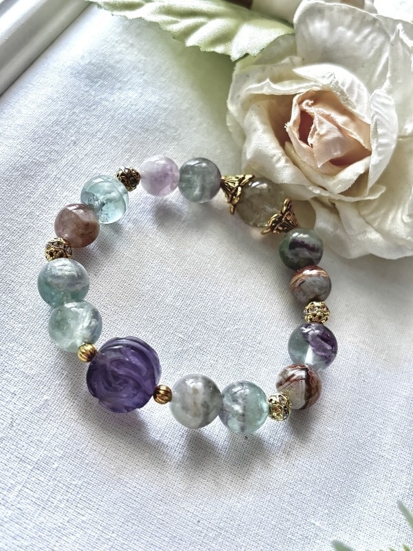 運気を整え、流れを引き寄せる上品な薔薇ブレスレット N25