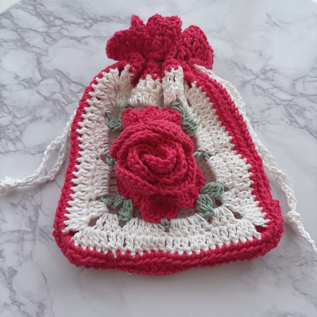 赤い薔薇の巾着