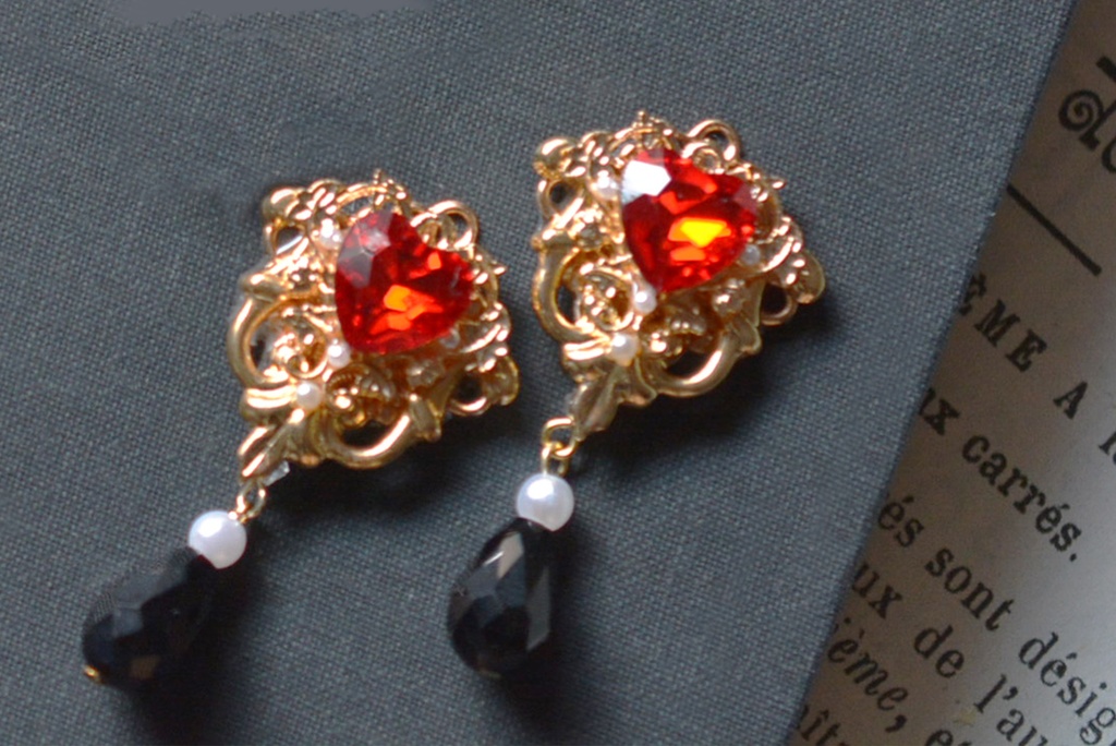 祭司フィオナ/スカーレット イヤーアクセアリー