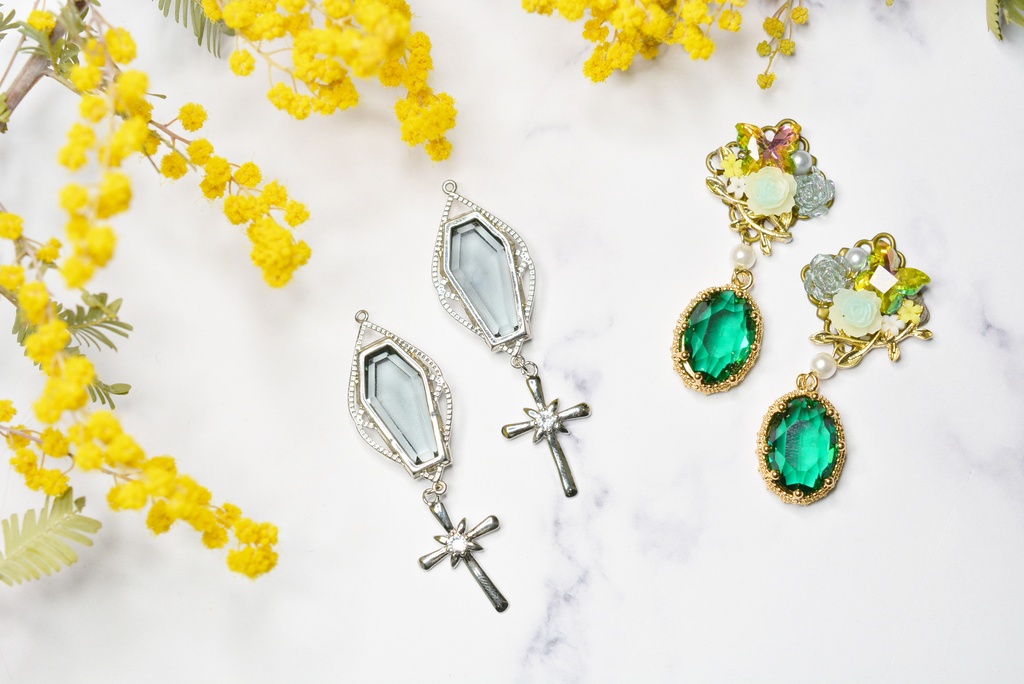 納棺師イソップ/温室 イヤーアクセサリー