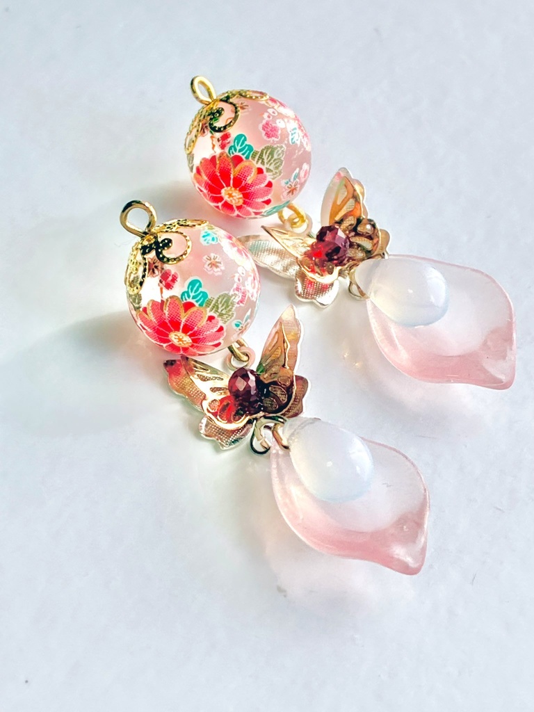 芸者 美智子/融けた涙色の琥珀 イヤーアクセサリー