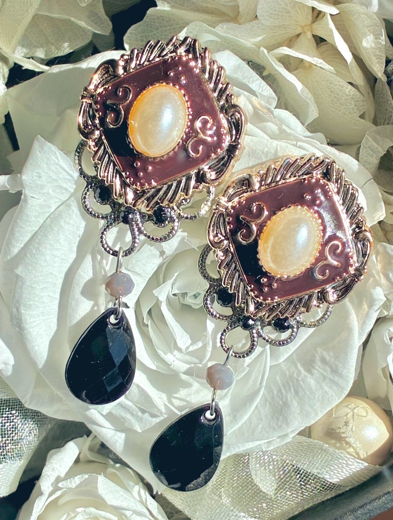 人形師マティアス イヤーアクセサリー