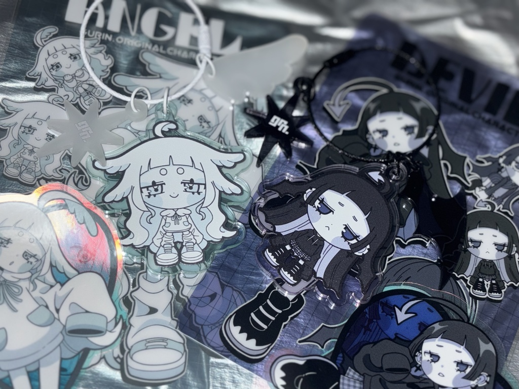 Acryl keyring 天使と悪魔