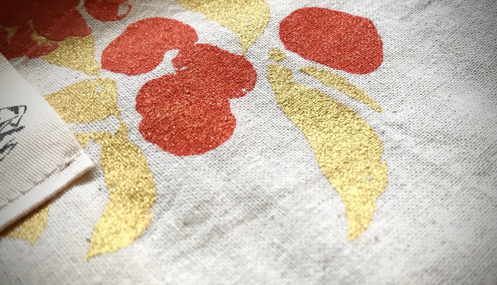 ブドウとヴァルベリーの巾着