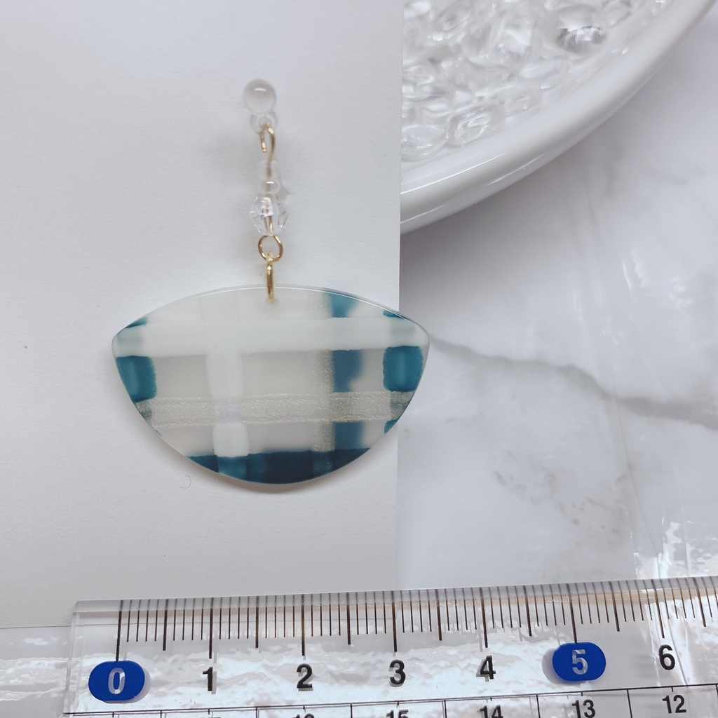 No.2 チェック柄イヤリング