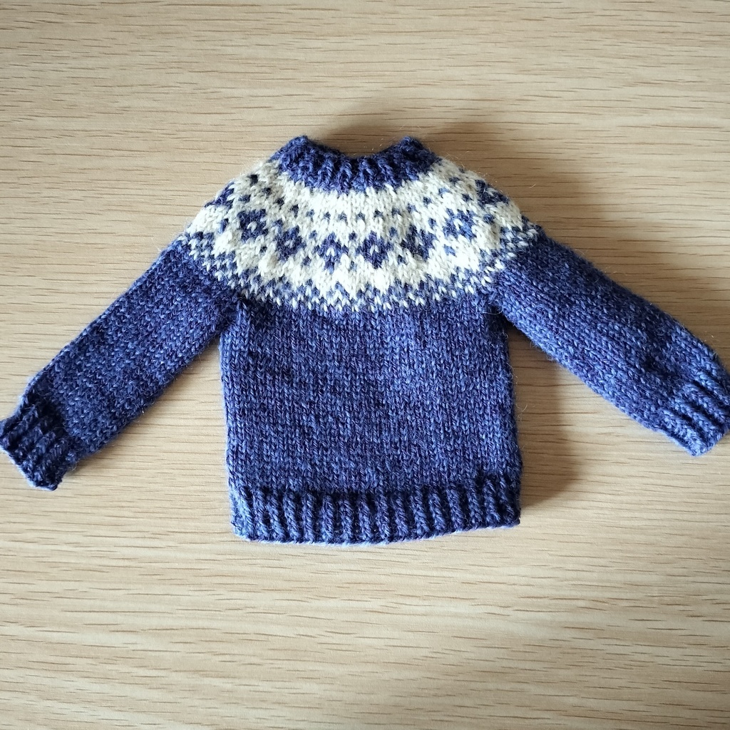 オビツ30サイズ用ノルディックセーター