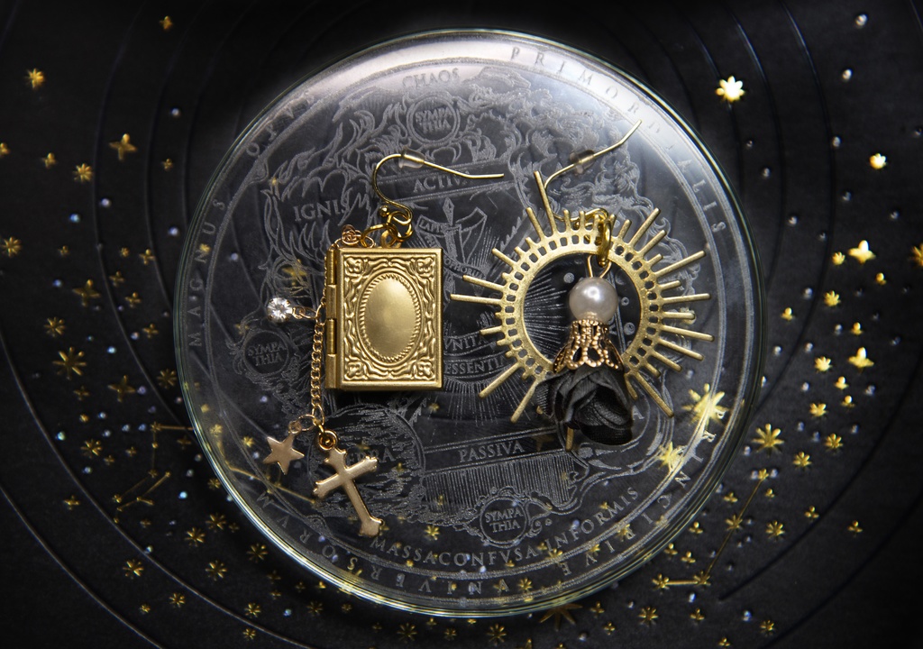 バデーニ概念イヤリング&ピアス 　一縷の星芒