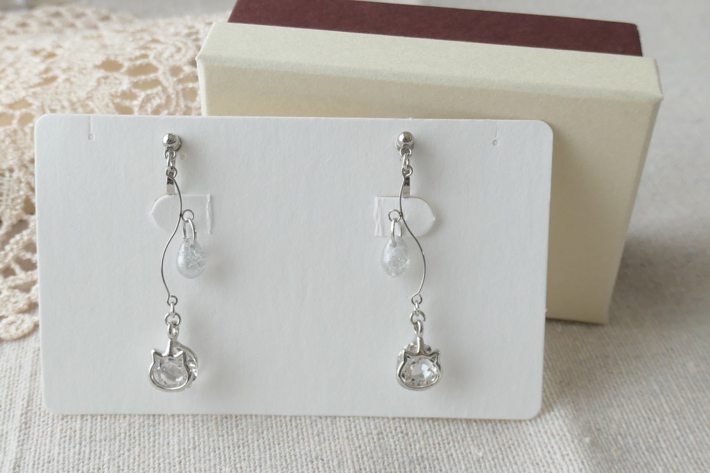 執事イメージ イヤリング