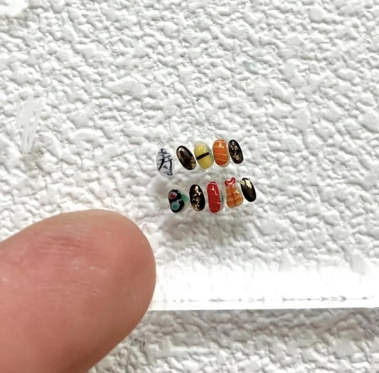 ミニチュア　お寿司ネイル