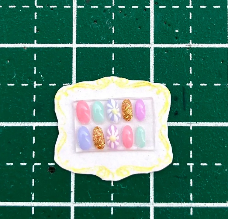 【ドールさん用ネイルチップ オビツ24サイズ】