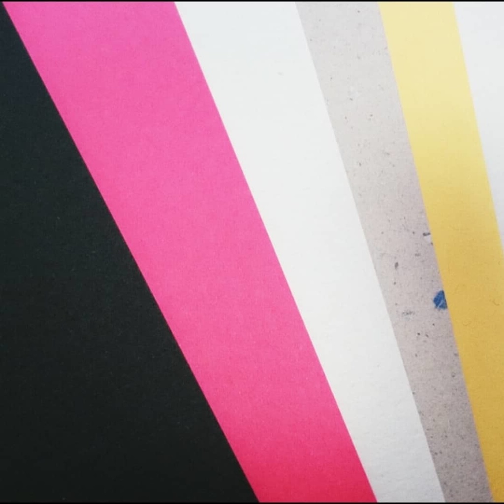 【traveler's】紙たくさん! 15 ガイア黒 トラベラーズノート