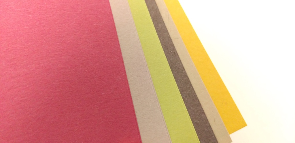 A5ノート「薪ストーブはあったかいぞ。」