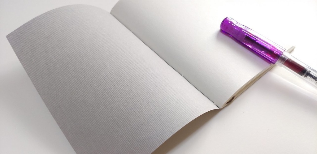 A6ノート 砂塵の彼方へ 【紙たくさん!ノート】