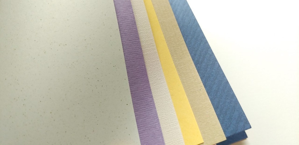 A5ノート 「探偵のいる国」