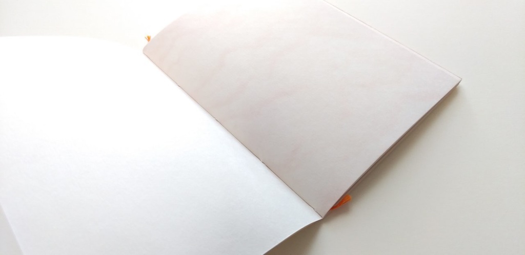 A6【ぼてぼて】降りそそいで