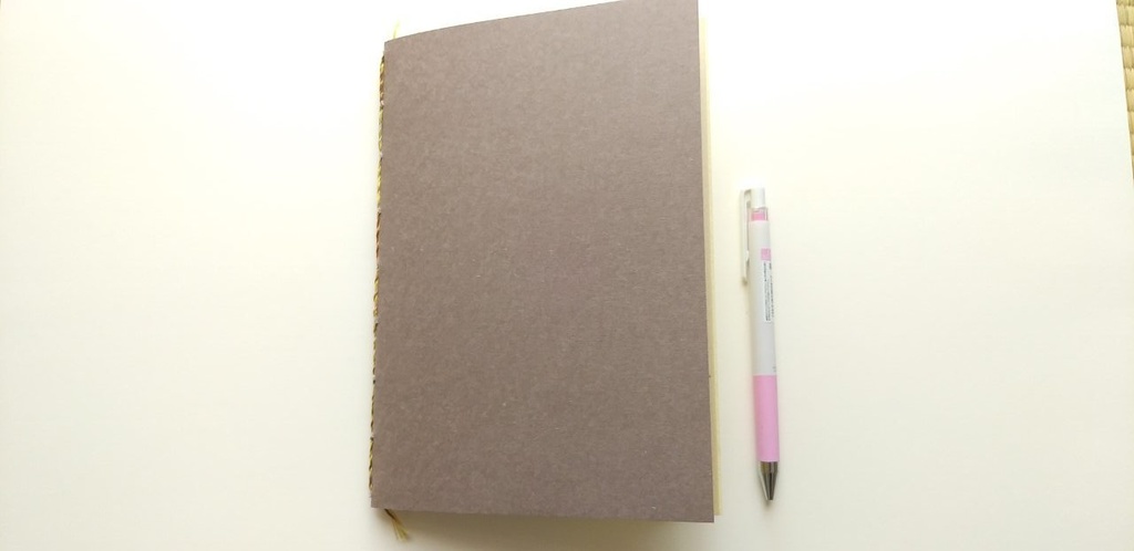 A5ノート【薄手 Re.】「民族、楽しい!」 紙たくさんノート!