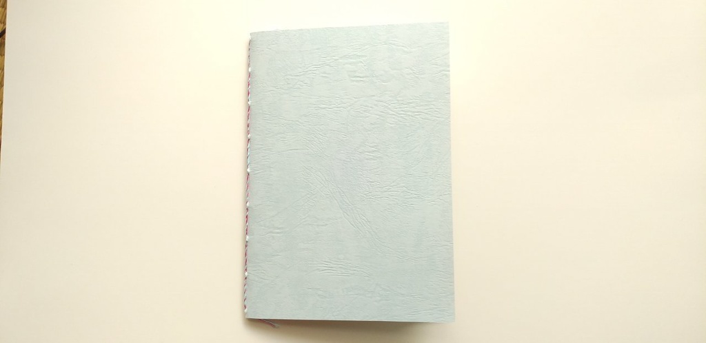 A5ノート【薄手 Re.】「待てないピクニック」紙たくさんノート!