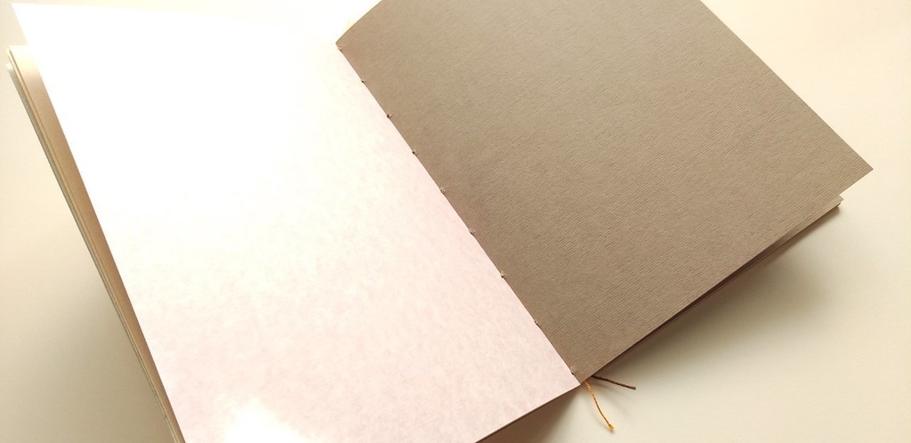 《再販》A5ノート【薄手 Re.】「とっておきの隠し味」紙たくさんノート!