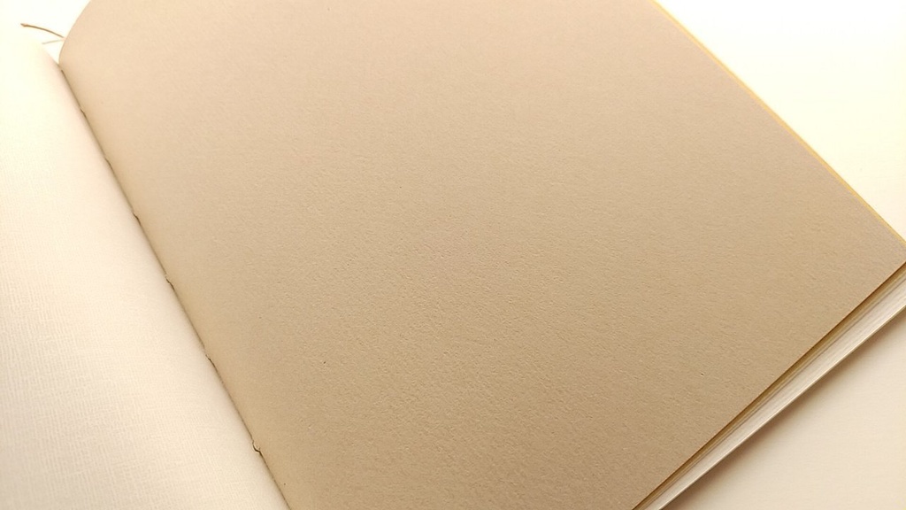 A5ノート「ずーっとながめている」 紙たくさんノート!