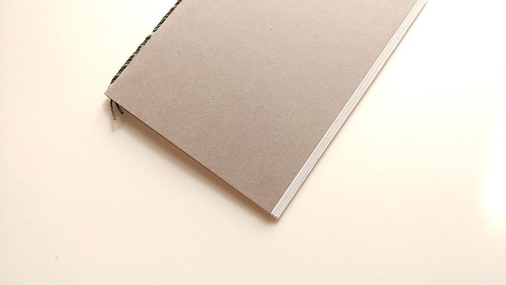 A6ノート 「ポケットのなかには」【紙たくさん!ノート】