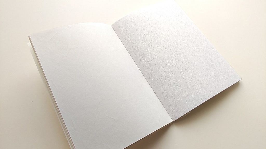 A6ノート 「白球のゆくえ」【紙たくさん!ノート】