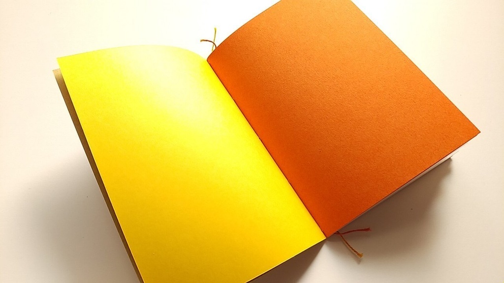 A6ノート 「太陽にちかづく」【紙たくさん!ノート】