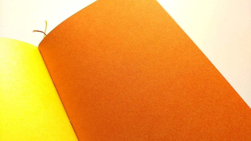 A6ノート 「太陽にちかづく」【紙たくさん!ノート】