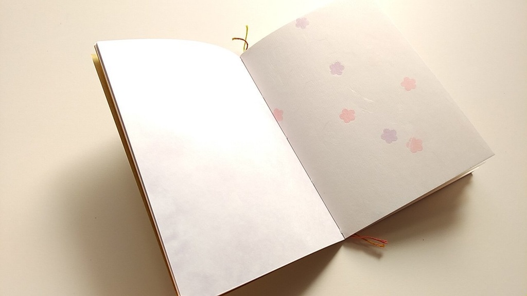 A6ノート 「太陽にちかづく」【紙たくさん!ノート】