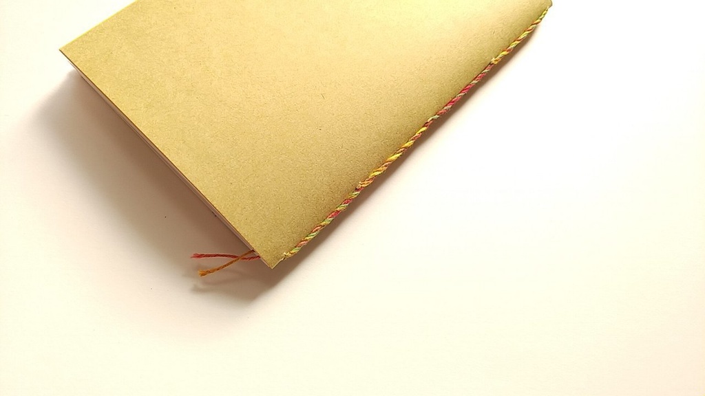 A6ノート 「太陽にちかづく」【紙たくさん!ノート】