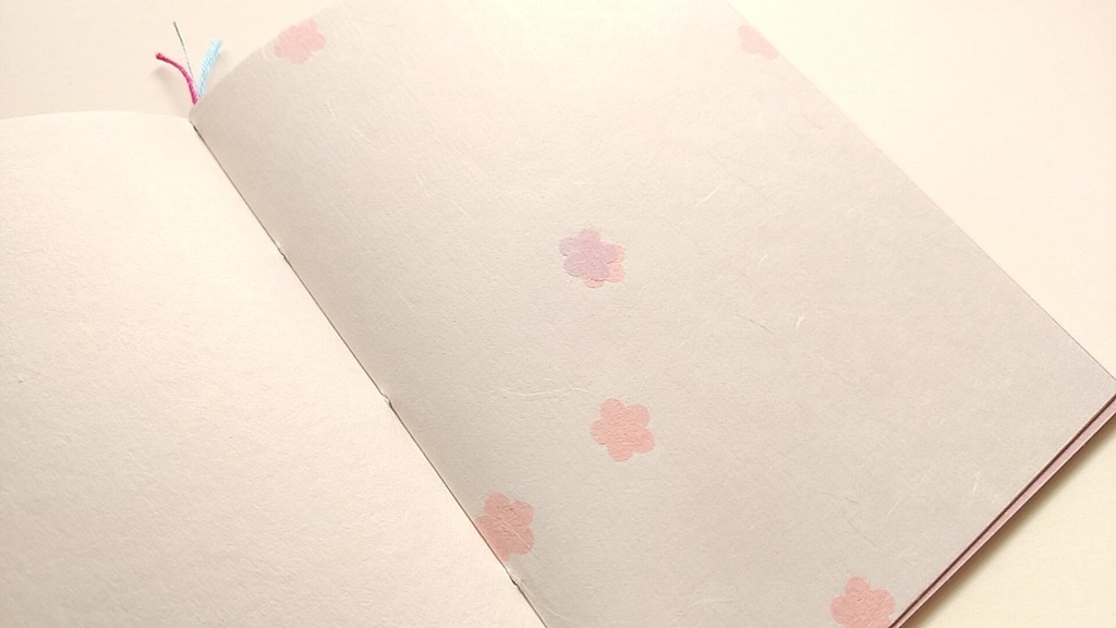 A6ノート「幸せを運んで Dance Dance」【紙たくさん!ノート】