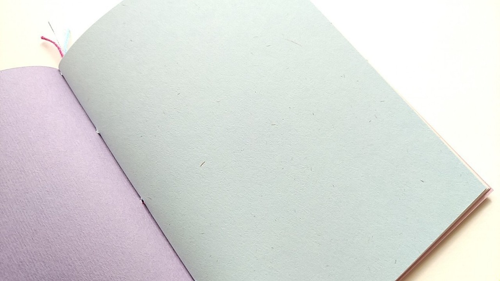 A6ノート「幸せを運んで Dance Dance」【紙たくさん!ノート】