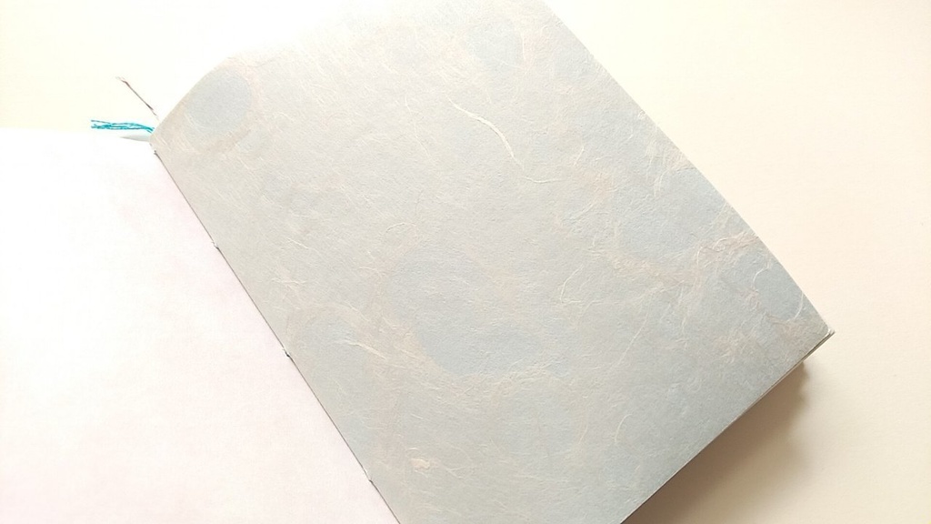 A6ノート 「足元の宝物探し」【紙たくさん!ノート】