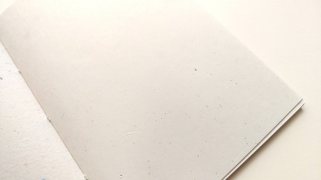 A6ノート 「足元の宝物探し」【紙たくさん!ノート】