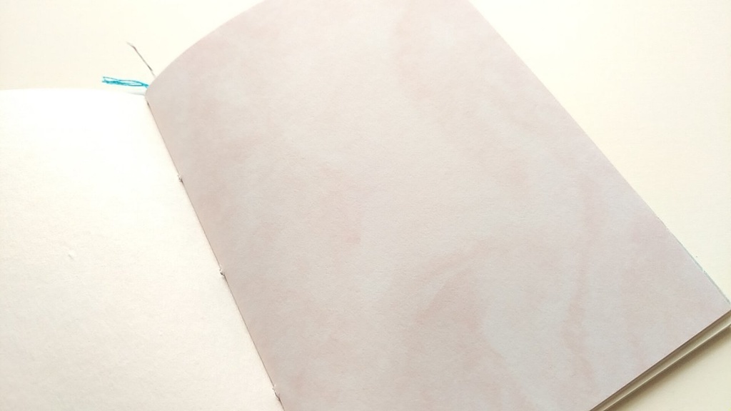 A6ノート 「足元の宝物探し」【紙たくさん!ノート】