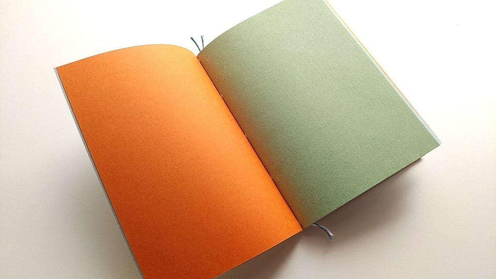 A6ノート「夜の長い国」【紙たくさん!ノート】