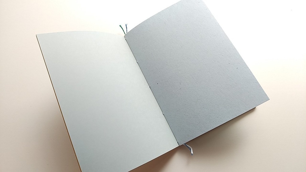 A6ノート「夜の長い国」【紙たくさん!ノート】