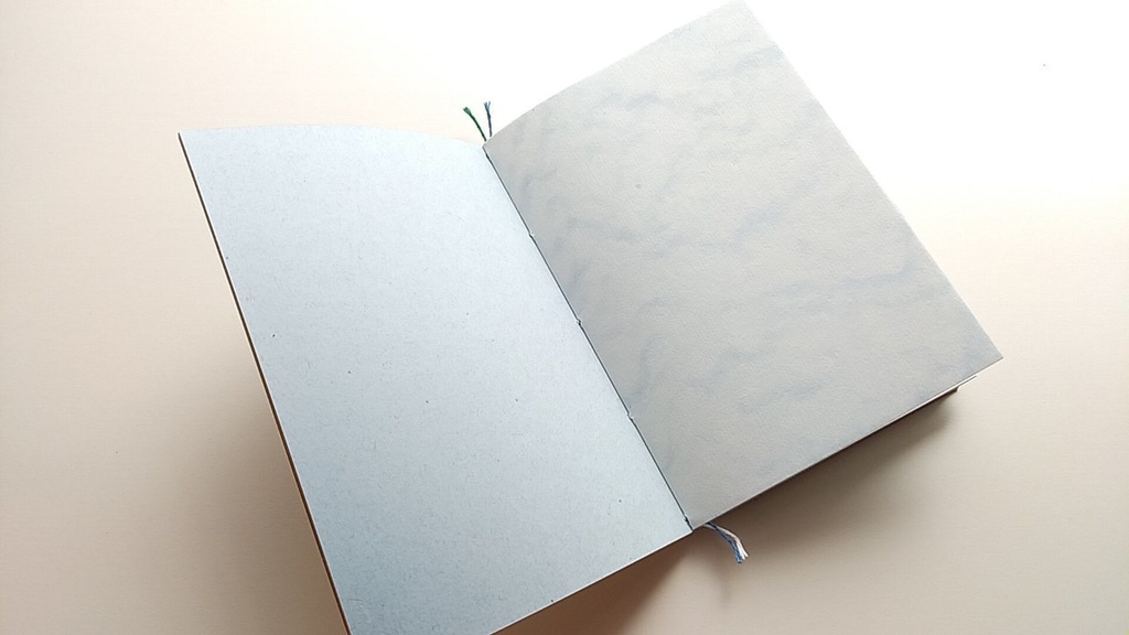 A6ノート「夜の長い国」【紙たくさん!ノート】