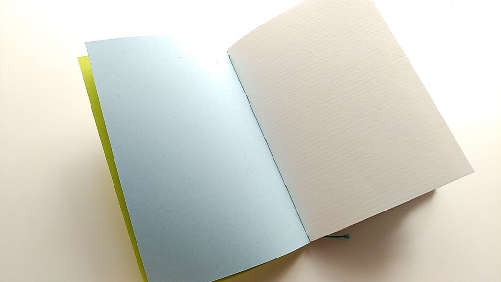 A6ノート「おいかけっこ」【紙たくさん!ノート】