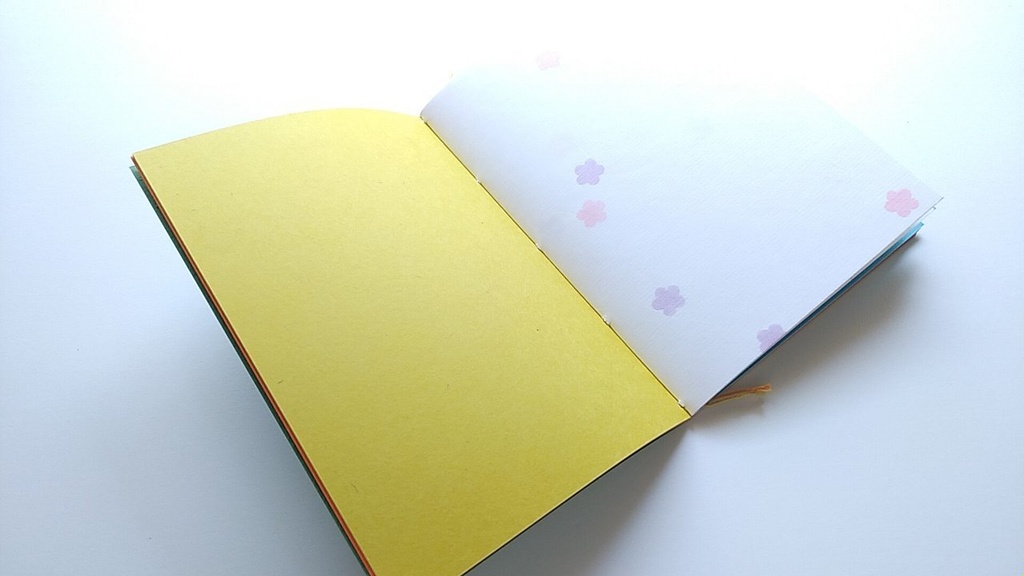 A6ノート「とっておきをみつけに」【紙たくさん!ノート】