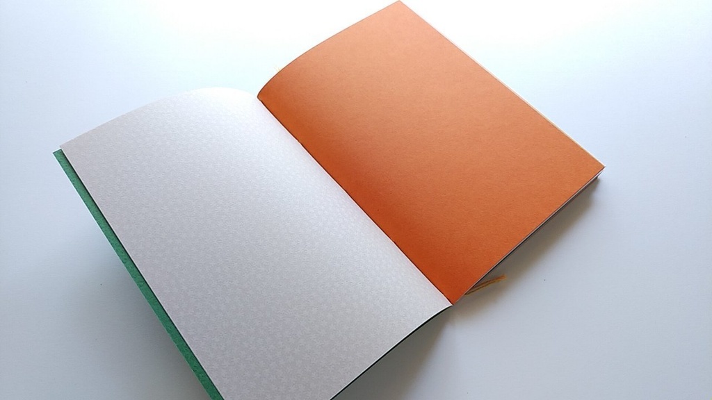 A6ノート「とっておきをみつけに」【紙たくさん!ノート】