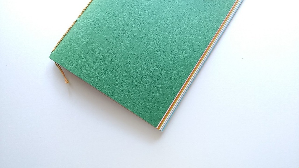 A6ノート「とっておきをみつけに」【紙たくさん！ノート】